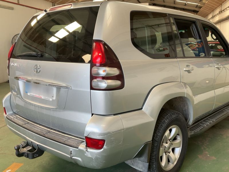 Toyota Land Cruiser 3.0 D-4D VX — zdjęcie 6