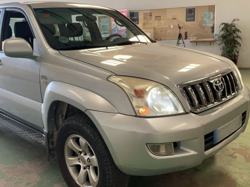 Toyota Land Cruiser 3.0 D-4D VX — zdjęcie 8