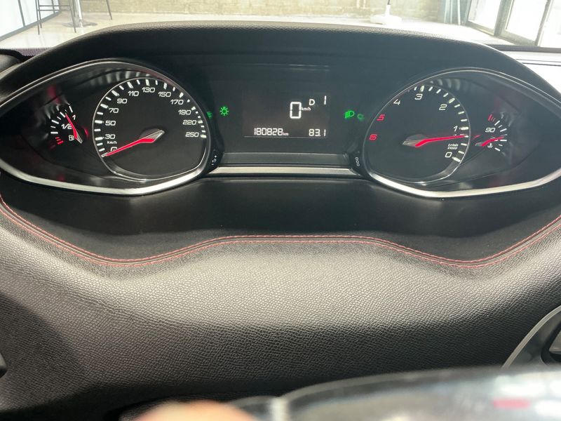 Peugeot 308 2.0 Blue-HDi GT Line — zdjęcie 13