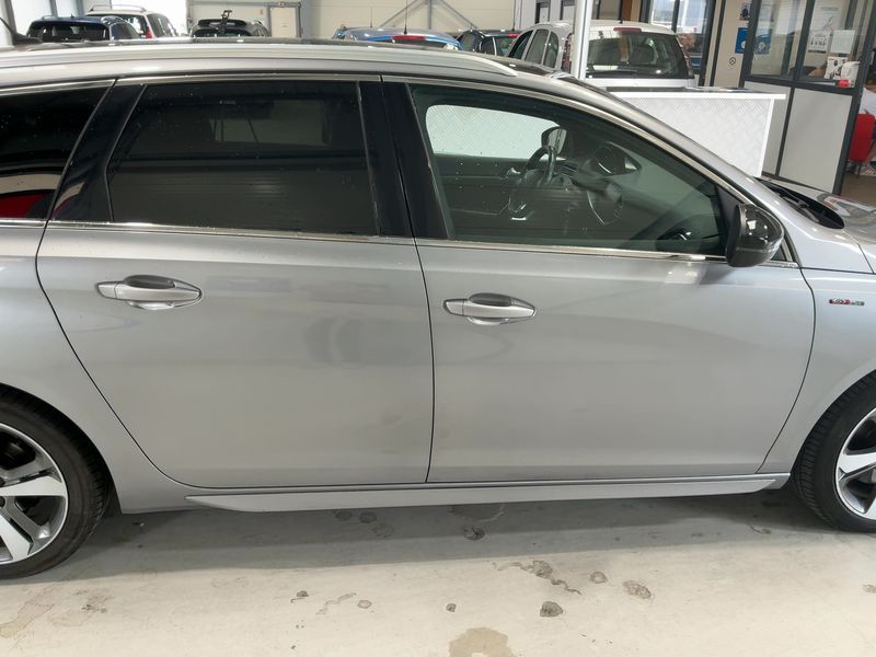 Peugeot 308 2.0 Blue-HDi GT Line — zdjęcie 7