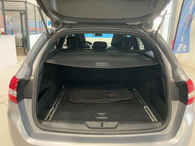 Peugeot 308 2.0 Blue-HDi GT Line — zdjęcie 10