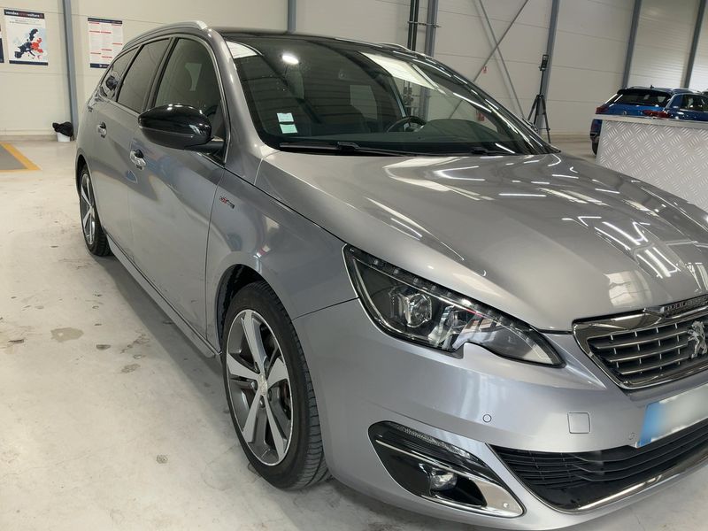 Peugeot 308 2.0 Blue-HDi GT Line — zdjęcie 8