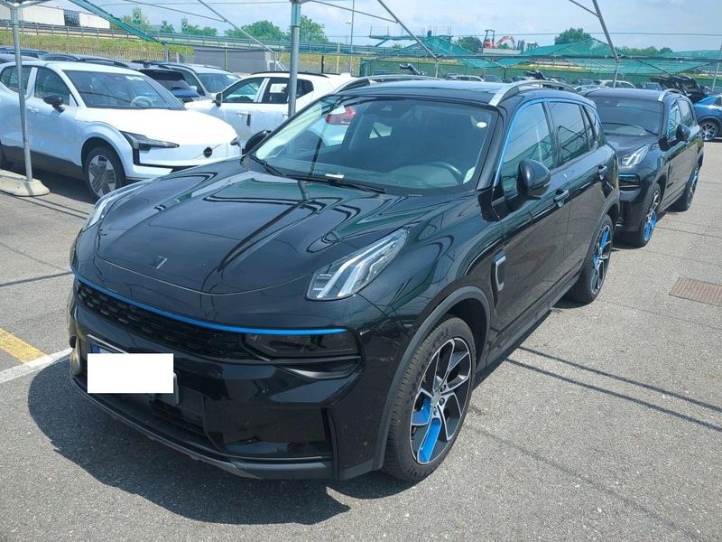 Lynk & Co 01