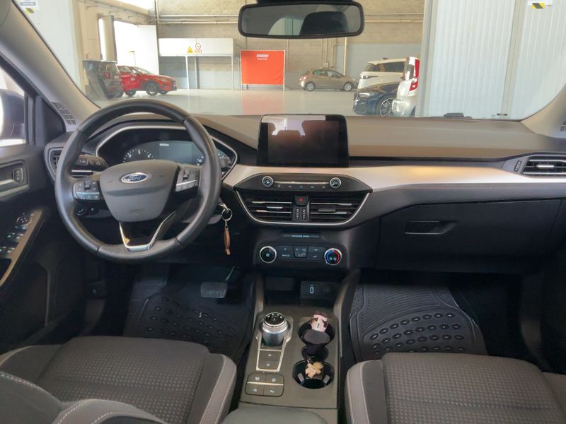 Ford Focus 1.5 TDCi EcoBlue Business — zdjęcie 12