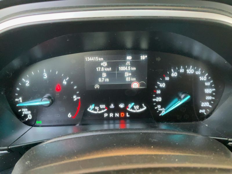 Ford Focus 1.5 TDCi EcoBlue Business — zdjęcie 13