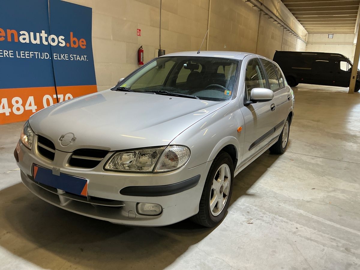Nissan Almera 2002