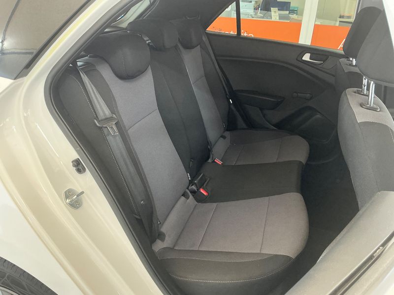 Hyundai i20 1.0 TGDI Advantage — zdjęcie 14