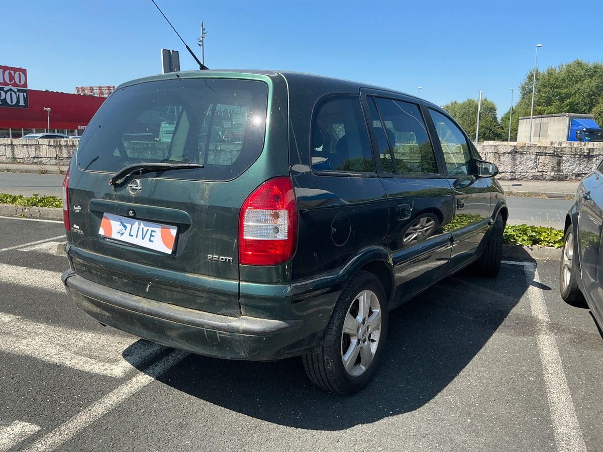 Opel Zafira 2.2 DTI Elegance