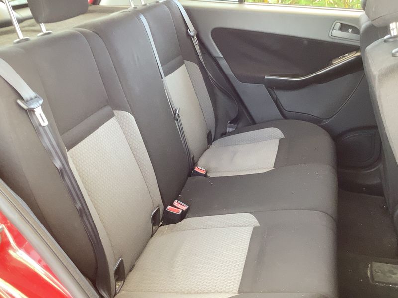 Tata Vista 1.4 Safire — zdjęcie 14