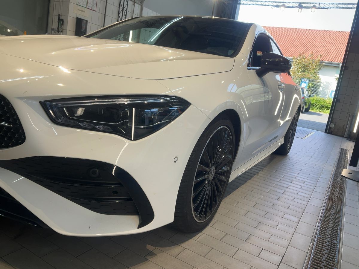 Mercedes-Benz CLA-Klasse CLA 220 4Matic AMG Line