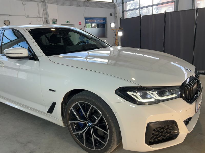 BMW 5er 530e xDrive M Sport 2022 – снимка 12