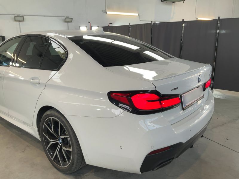 BMW 5er 530e xDrive M Sport 2022 – снимка 6