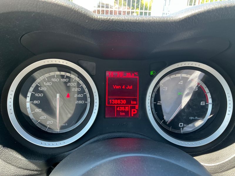 Alfa Romeo Alfa Spider 2.4 JTD Q-Tronic — zdjęcie 13