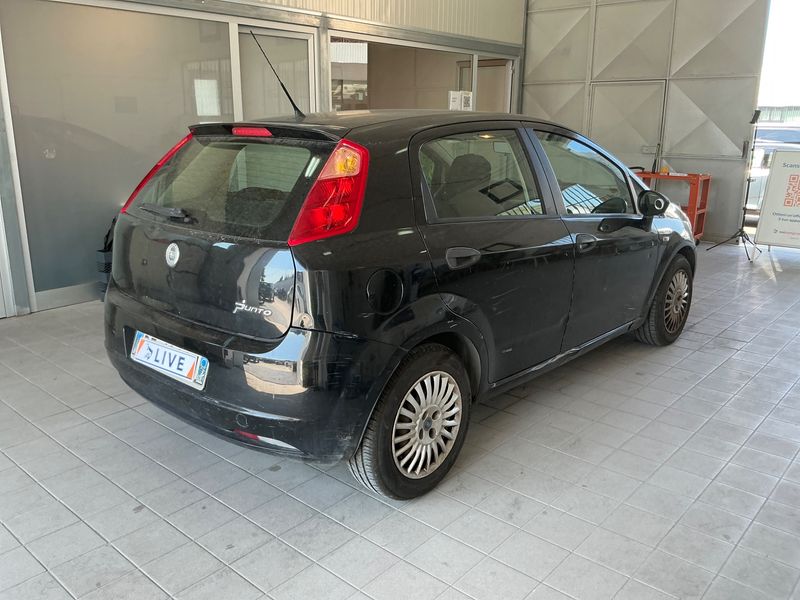 Fiat Grande Punto 1.3 JTD Multijet Active — zdjęcie 2
