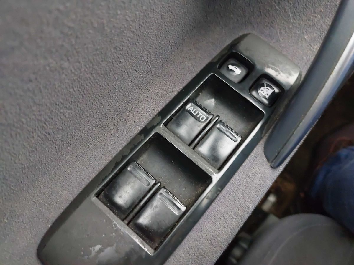 Nissan Primera 2006 — photo 59