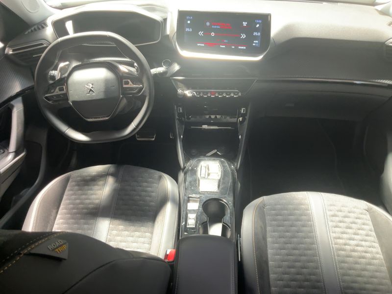 Peugeot 2008 1.5 Blue-HDi Road Trip 2022 – снимка 17