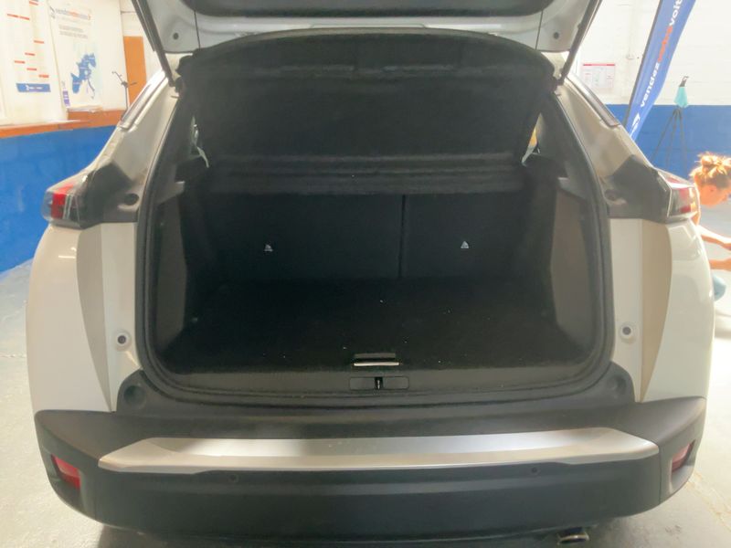 Peugeot 2008 1.5 Blue-HDi Road Trip 2022 – снимка 15