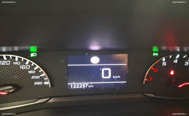 Peugeot 2008 1.5 Blue-HDi Allure — zdjęcie 12