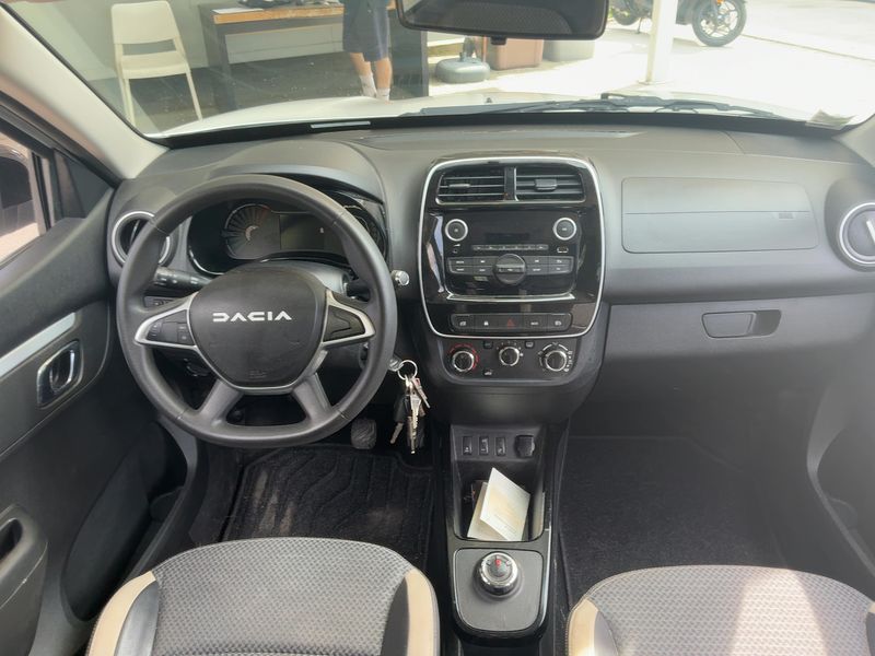 Dacia Spring electric drive 33 kW Essential — zdjęcie 12