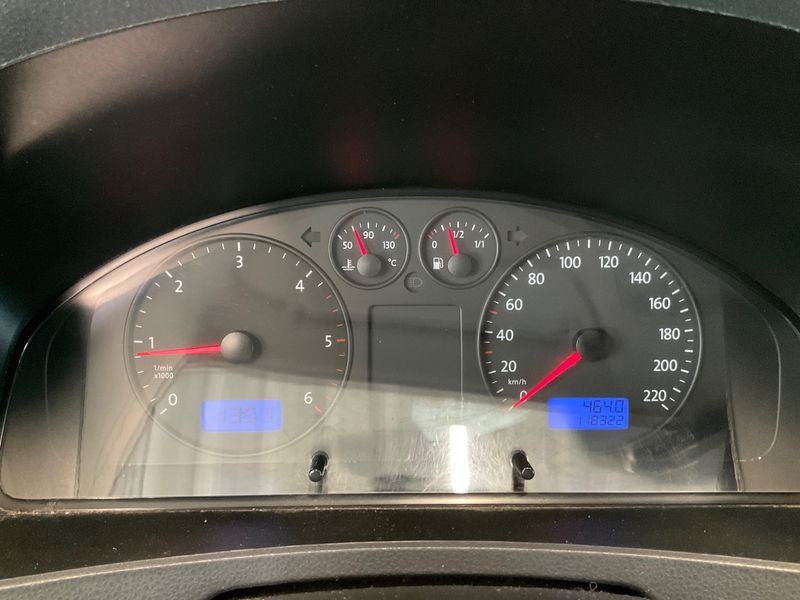 Volkswagen T5 Transporter 1.9 TDI Kasten — zdjęcie 4