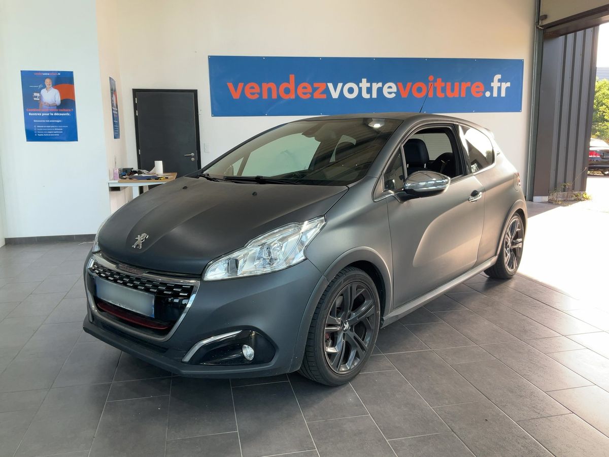 Peugeot 208 2015