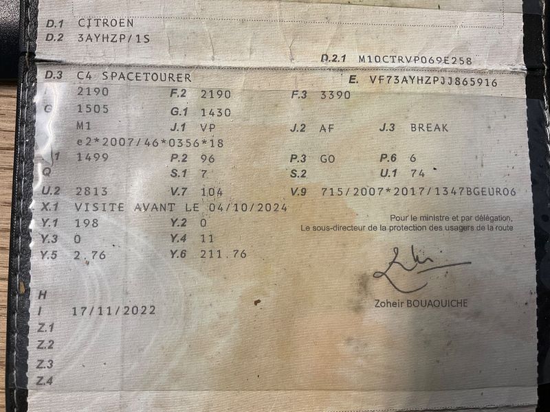 Citroen C4 Grand Spacetourer 1.5 Blue-HDi Rip Curl — zdjęcie 15