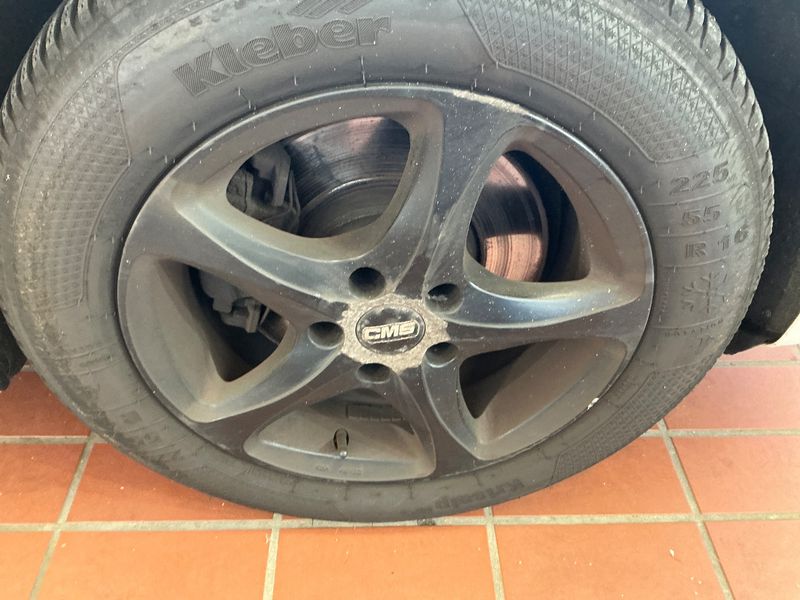 Audi A4 2.0 TDI quattro Attraction 2011 – снимка 26