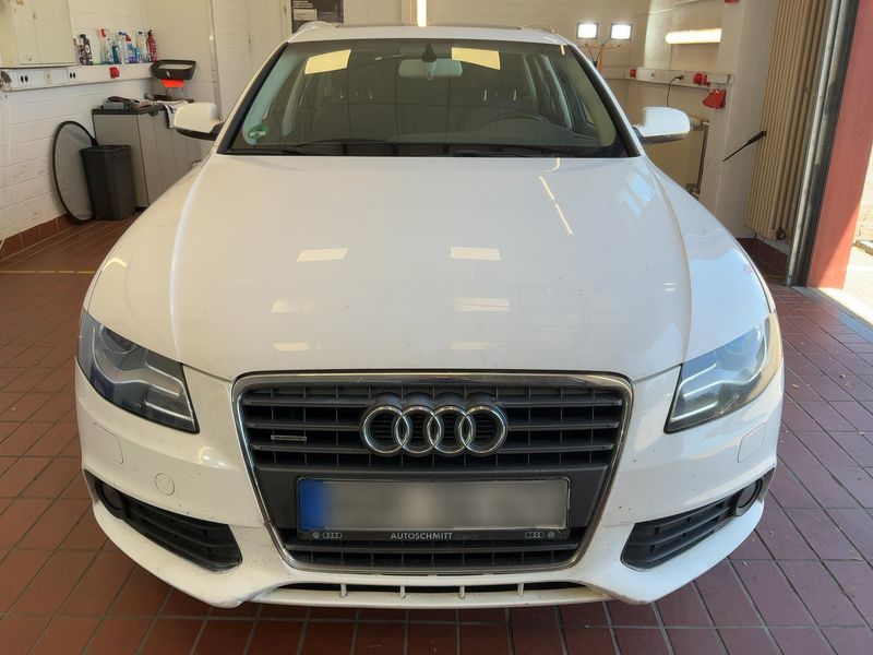 Audi A4 2.0 TDI quattro Attraction 2011 – снимка 14