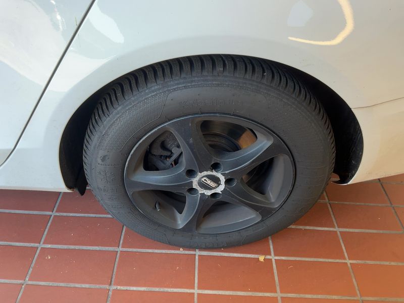 Audi A4 2.0 TDI quattro Attraction 2011 – снимка 5
