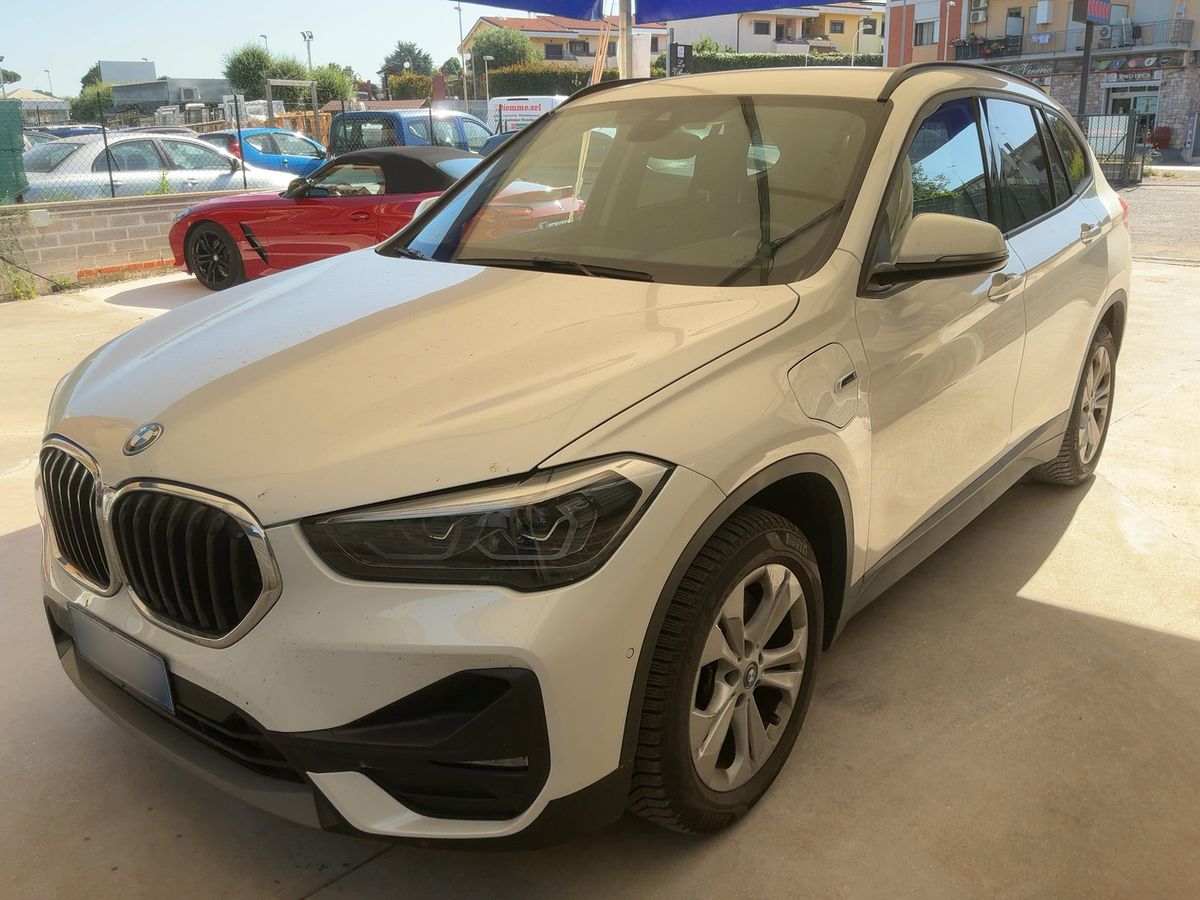 BMW X1 2022 — photo 1