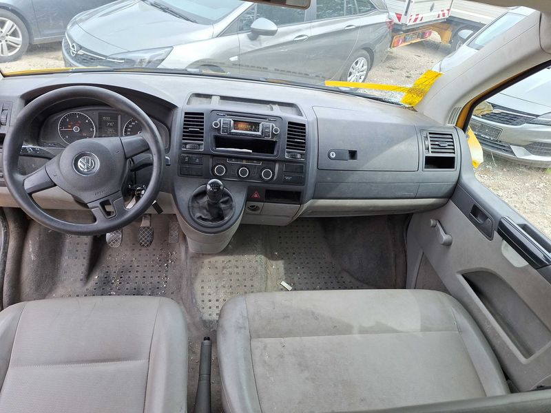 Volkswagen T5 Transporter 2.0 TDI Pritsche Doppelkabine — zdjęcie 11