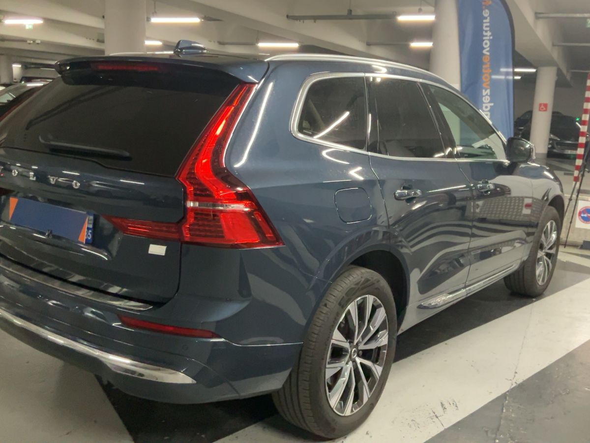 Volvo XC60 2022 — photo 9