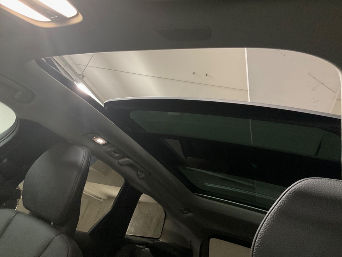 Volvo XC60 2022 — photo 27
