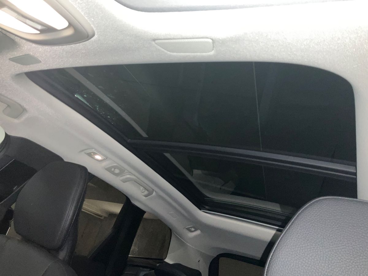 Volvo XC60 2022 — photo 28