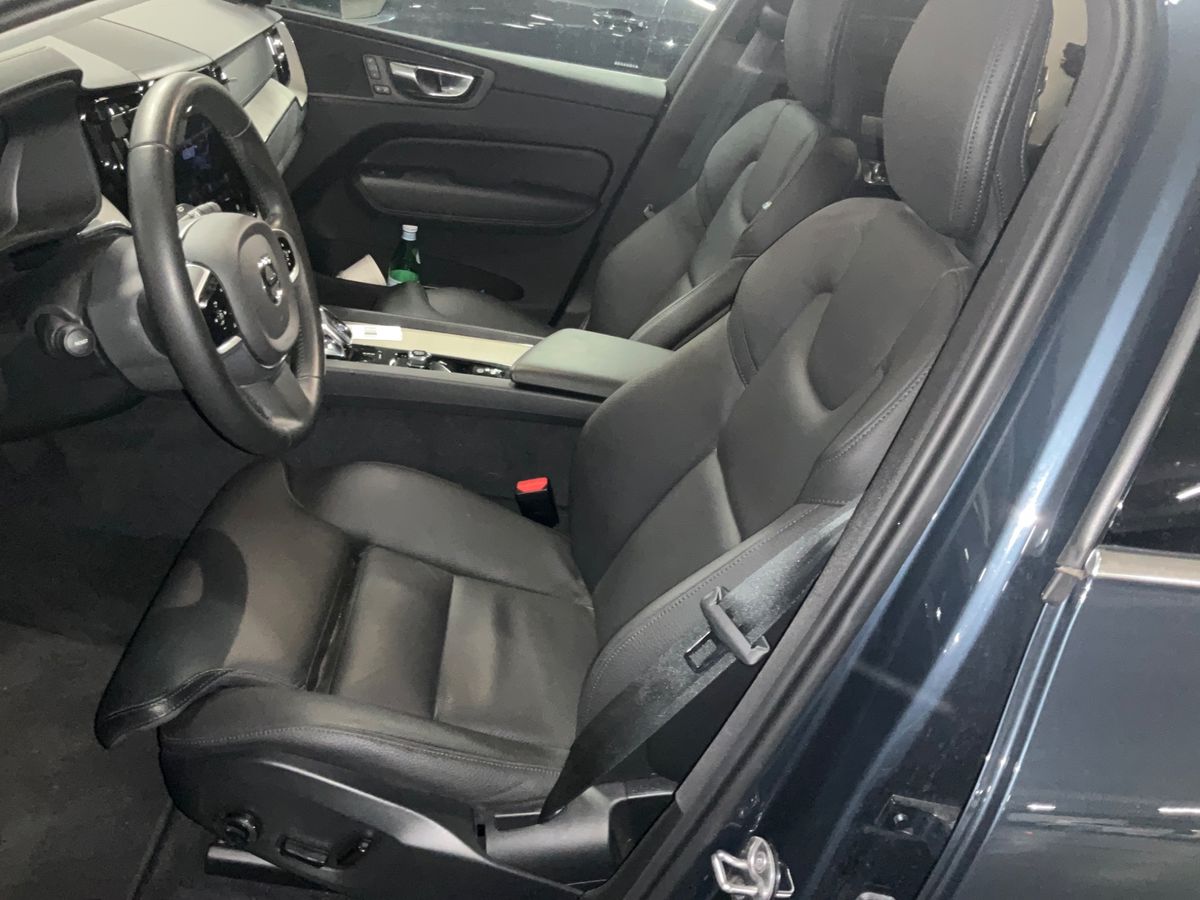 Volvo XC60 2022 — photo 24