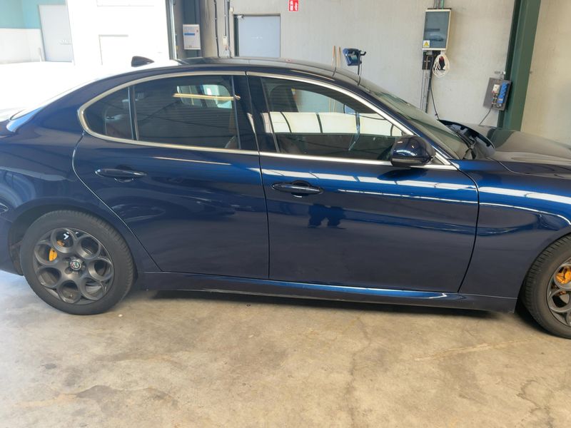 Alfa Romeo Giulia 2.2 JTDM Super — zdjęcie 7