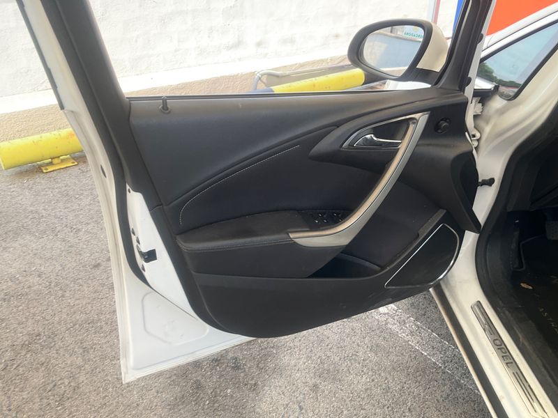 Opel Astra 2.0 CDTI Cosmo 2011 – снимка 10
