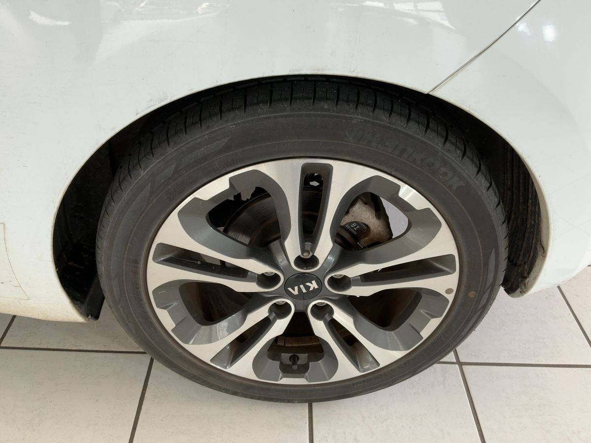 Kia pro_cee'd 2013 — photo 6