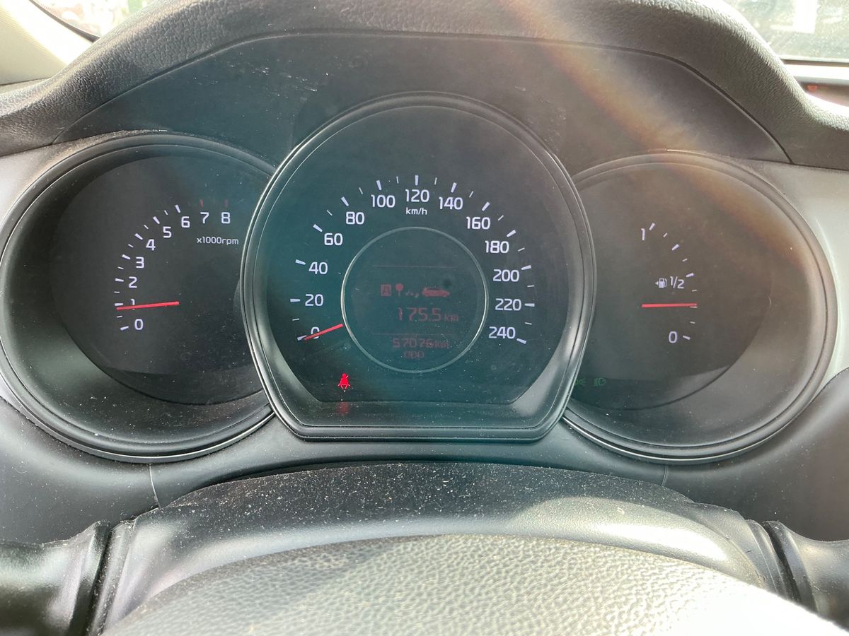 Kia pro_cee'd 2013 — photo 20