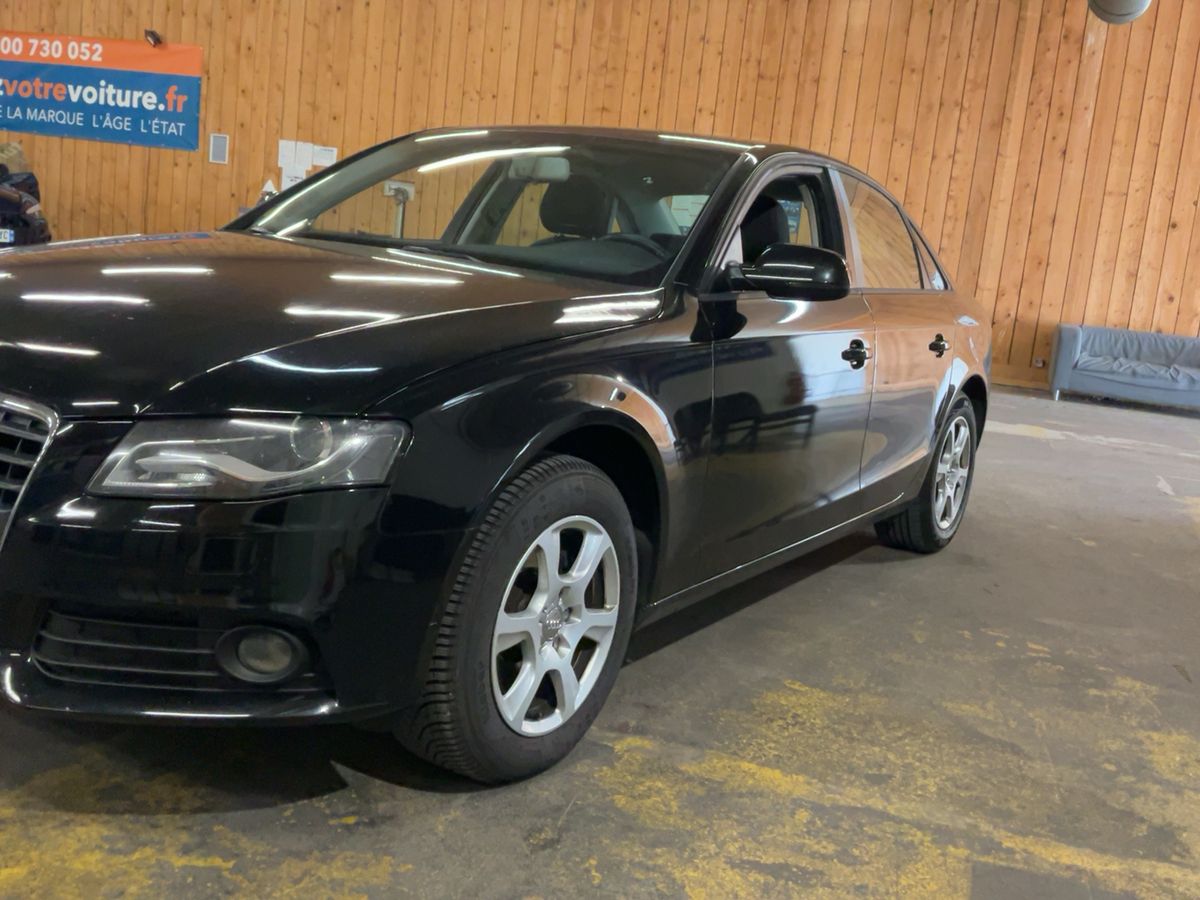 Audi A4 2.0 TDI Attraction