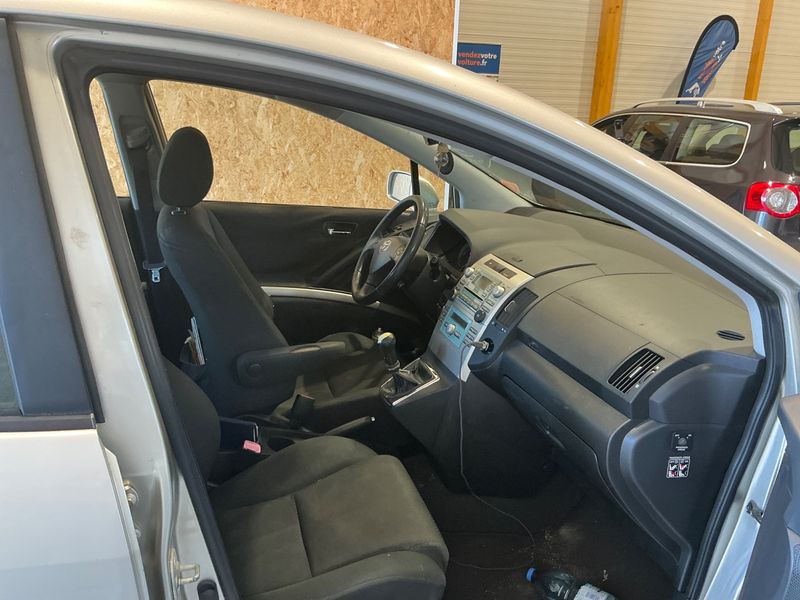 Toyota Corolla Verso 2.0 D-4D Sol — zdjęcie 3