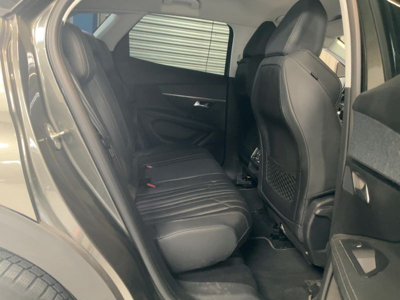Peugeot 3008 1.2 PureTech Allure Business 2018 – снимка 19