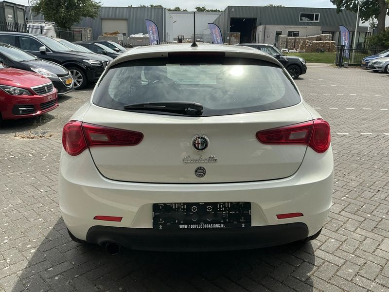 Alfa Romeo Giulietta 1.4 Turbo Impression — zdjęcie 5