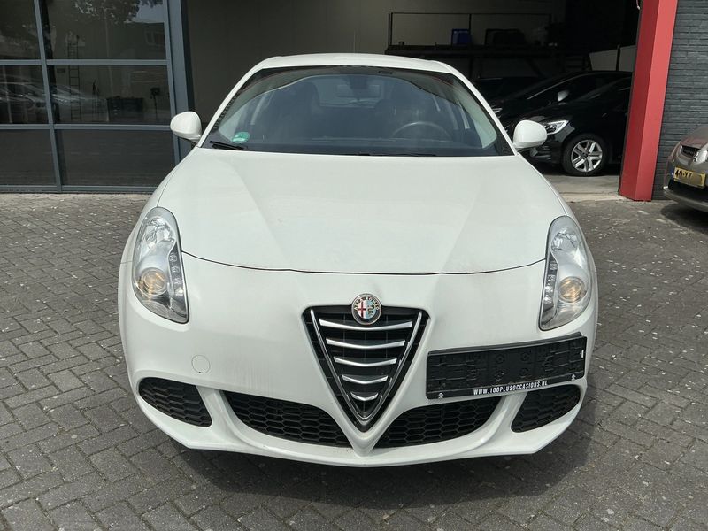 Alfa Romeo Giulietta 1.4 Turbo Impression — zdjęcie 9