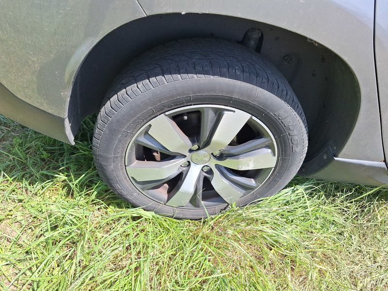 Peugeot 2008 1.6 Allure 2013 – снимка 32
