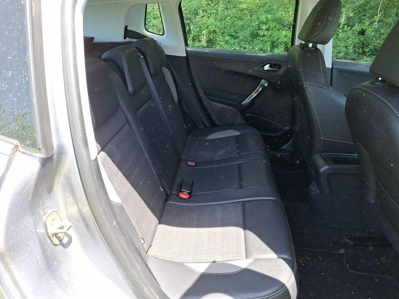 Peugeot 2008 1.6 Allure 2013 – снимка 13