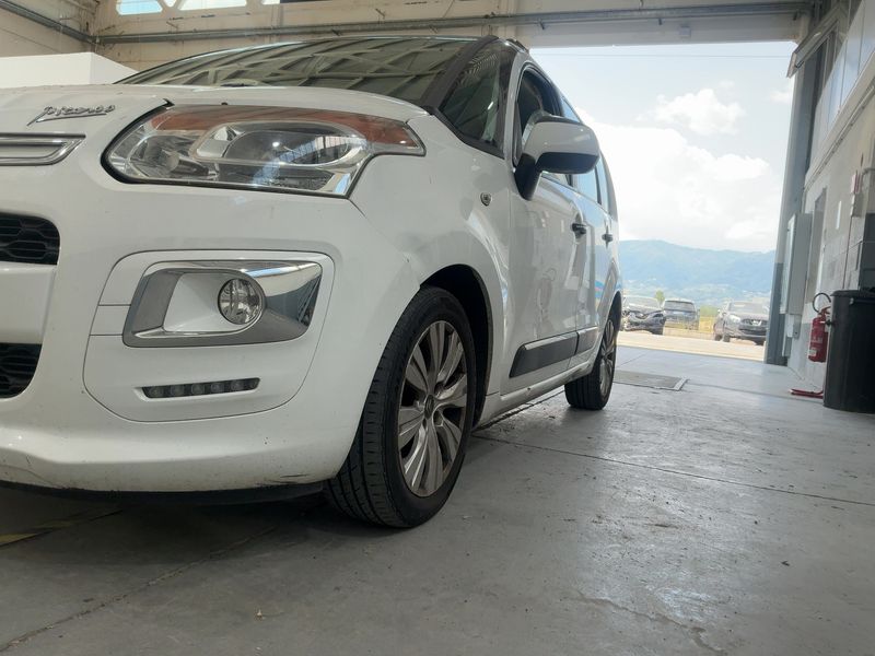 Citroen C3 Picasso 1.6 HDi Exclusive 2015 – снимка 2