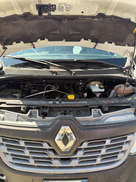 Renault Master 2.3 dCi L2H2 HKa 3,3t — zdjęcie 8