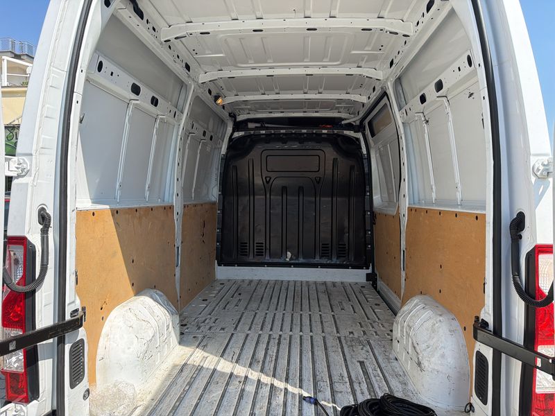 Renault Master 2.3 dCi L2H2 HKa 3,3t — zdjęcie 9