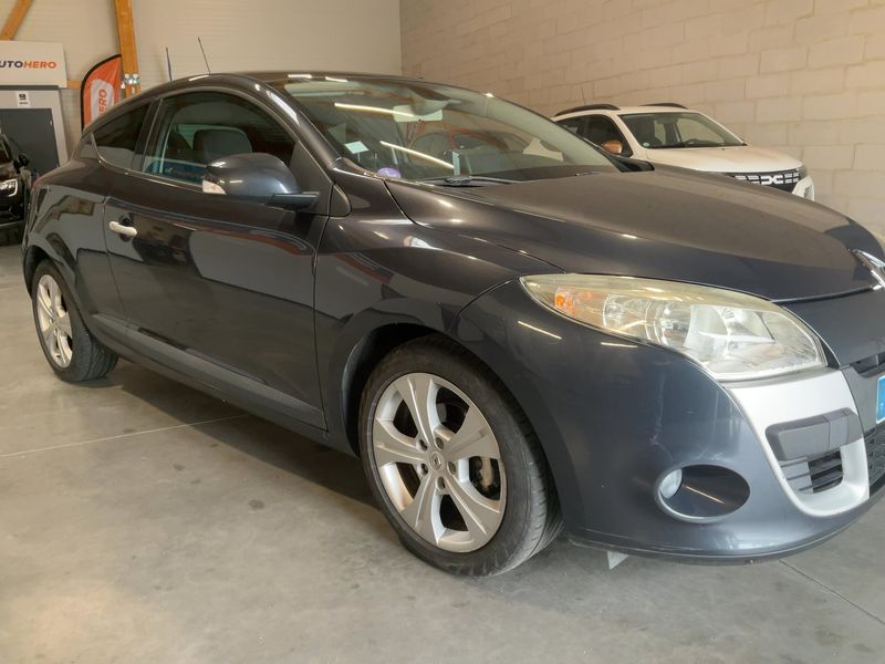 Renault Megane 1.4 TCe Dynamique 2010 – снимка 12